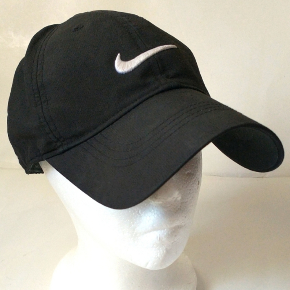 Nike Black and White Logo Men's Cap